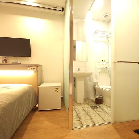 Oyo Hostel Myeongdong 2 Seul Cameră foto