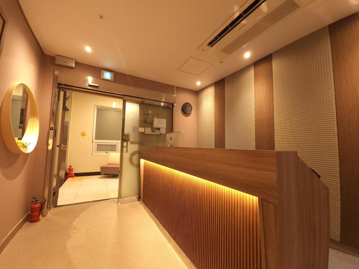 Oyo Hostel Myeongdong 2 Seul Exterior foto